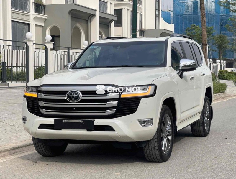 Toyota Land Cruiser LC300 2023 3.5 V6 - 21000 km