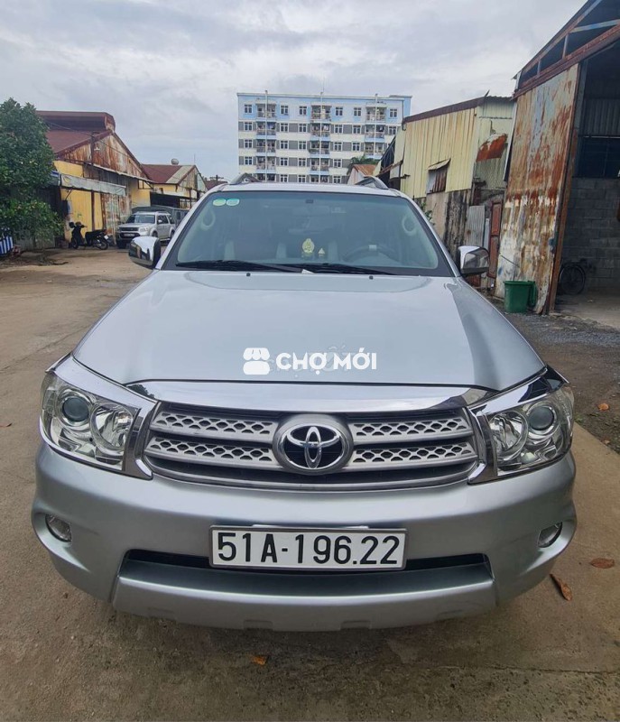 Fortuner Dầu số sàn 2011