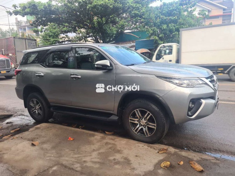 Toyota Fortuner 2017 Dầu Số sàn 110000 km