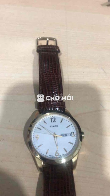 Đồng hồ Timex dây da mặt kim loại