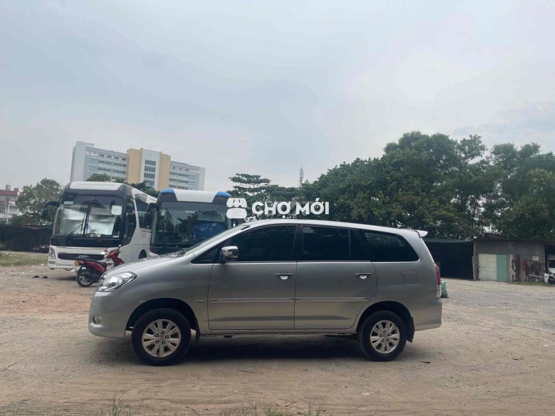 Bán Innova 2009 số tự động nhà đi