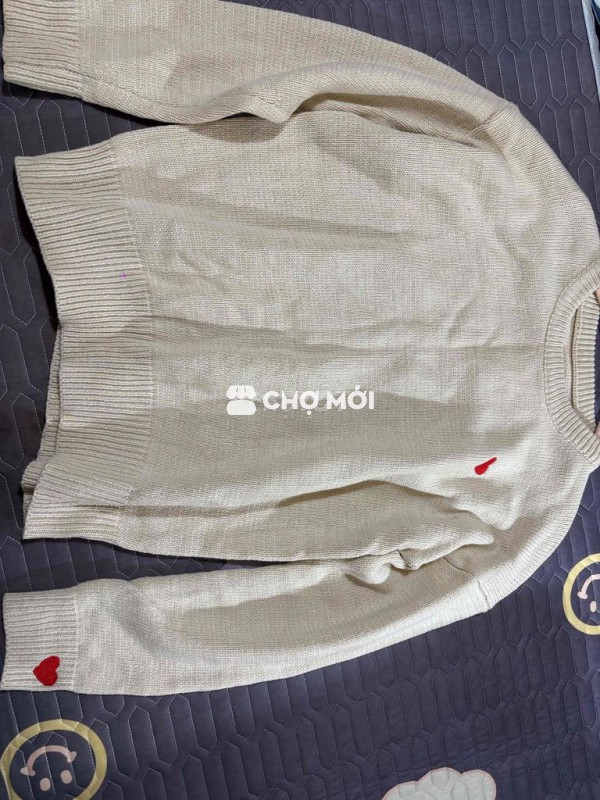 Áo len cả nam và nữ màu Kem