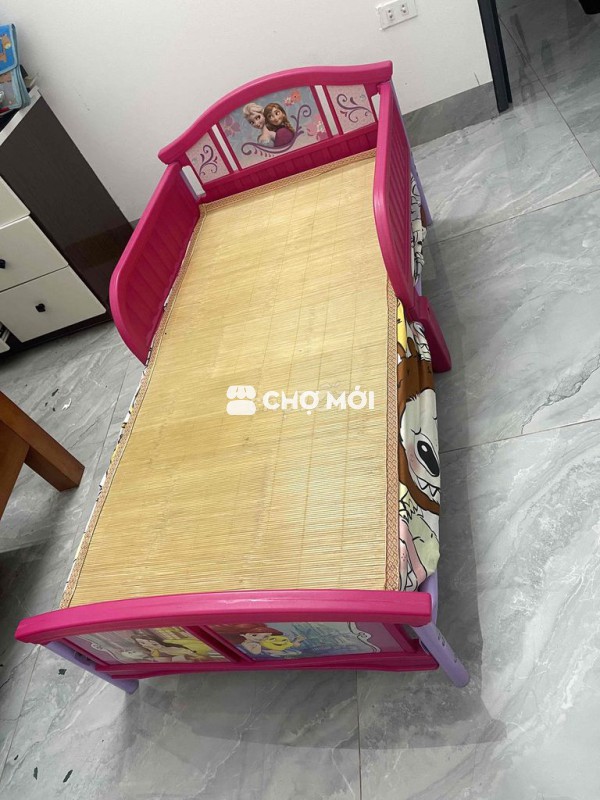 giường ngủ cho bé gái