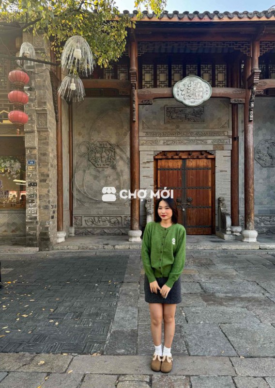 pass áo xanh thêu hoa