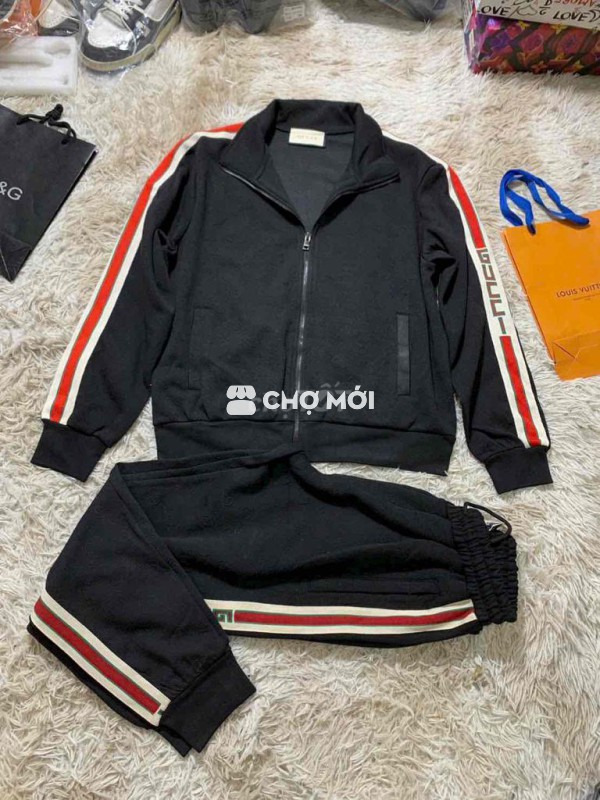 Bộ quần áo thể thao Gucci Nỉ Nam size S Đã sử dụng