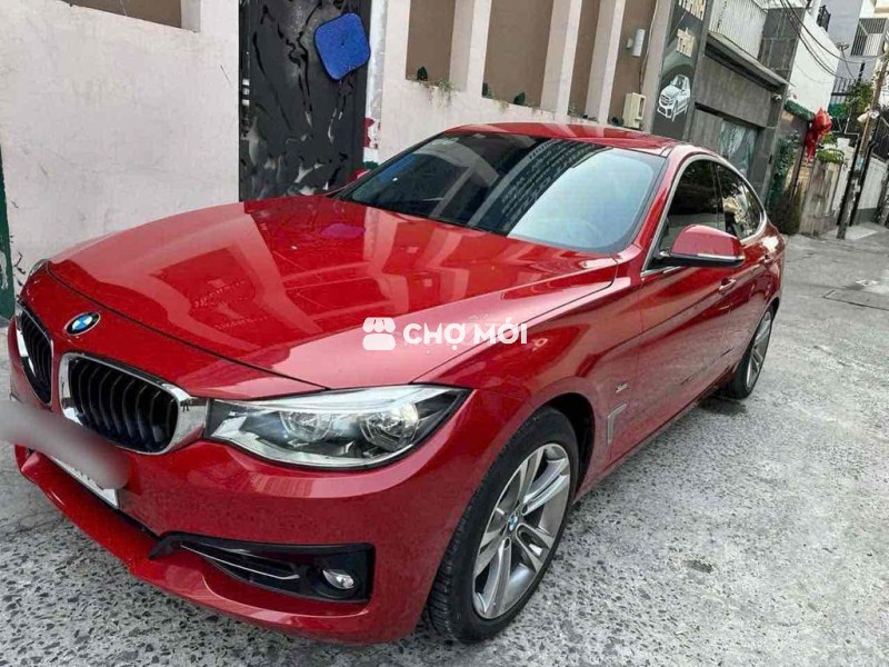 BMW 3 Series 2017 320i GT - 70000 km