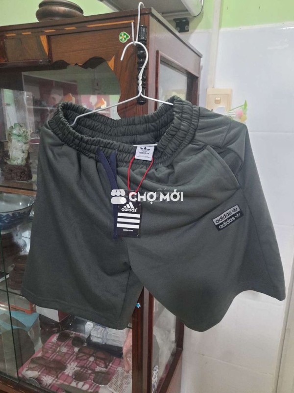 Quần short Adidas nam Xám