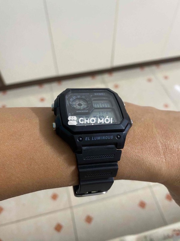 Đồng hồ SKMEI dây nhựa Đen