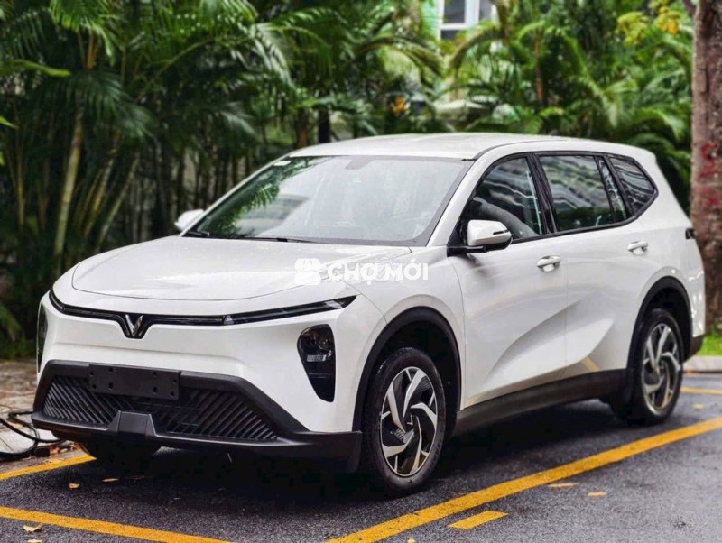 VINFAST LIMO GREEN SẴN XE GIAO LIỀN