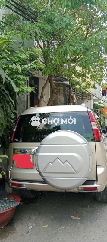 Ford Everest 2010 số sàn màu Vàng cát