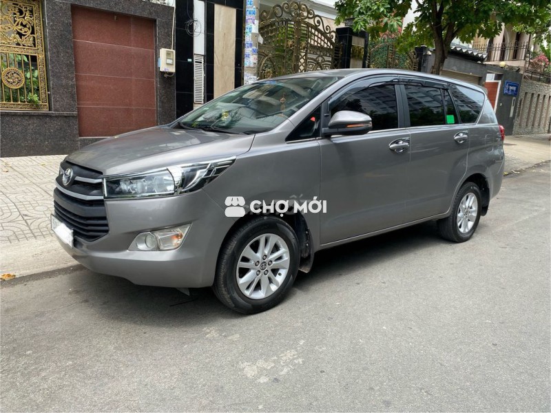 Bán Toyota Innova E 2019 xe nhà ít đi còn Zin
