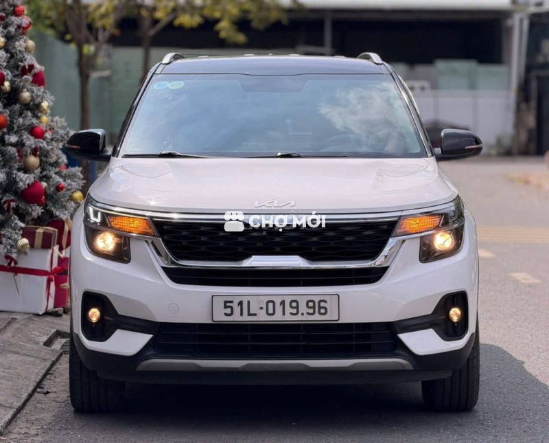 Kia Seltos Luxury màu Trắng