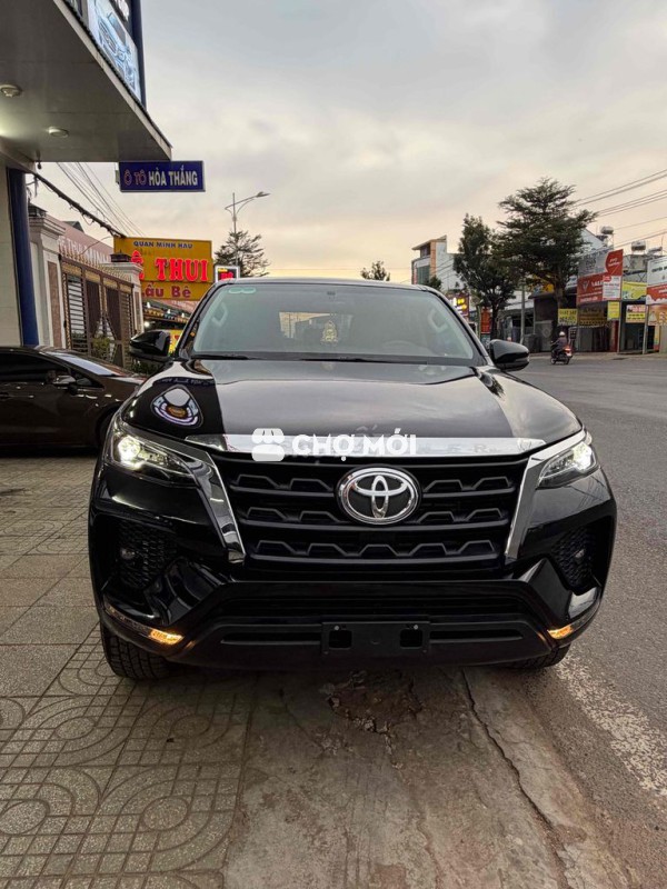 Toyota Fortuner 2025 2.4L 4x2 AT - 21000 km