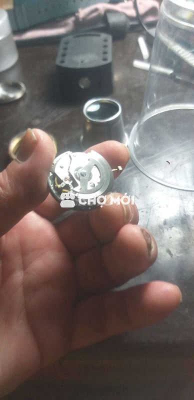 Sửa chữa đồng hồ cơ và pin