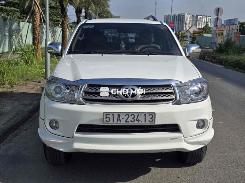 Toyota Fortuner 2011 2.7V - 86123 km