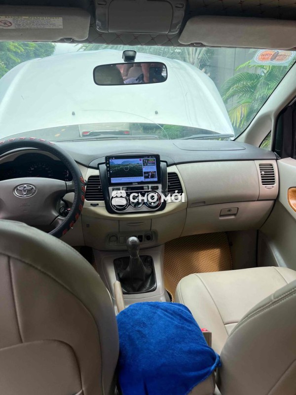 Toyota Innova 2010 G