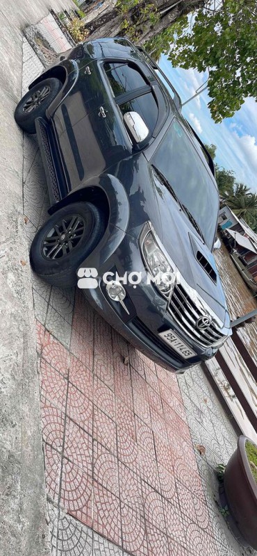 Toyota Fortuner 2016 2.7V 4x2 - 240000 km