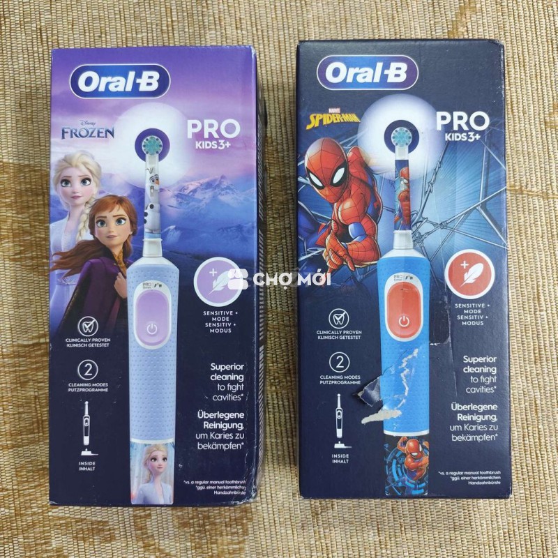 Bàn chải điện Oral-B Pro Kids 3+ Xanh dương, Tím