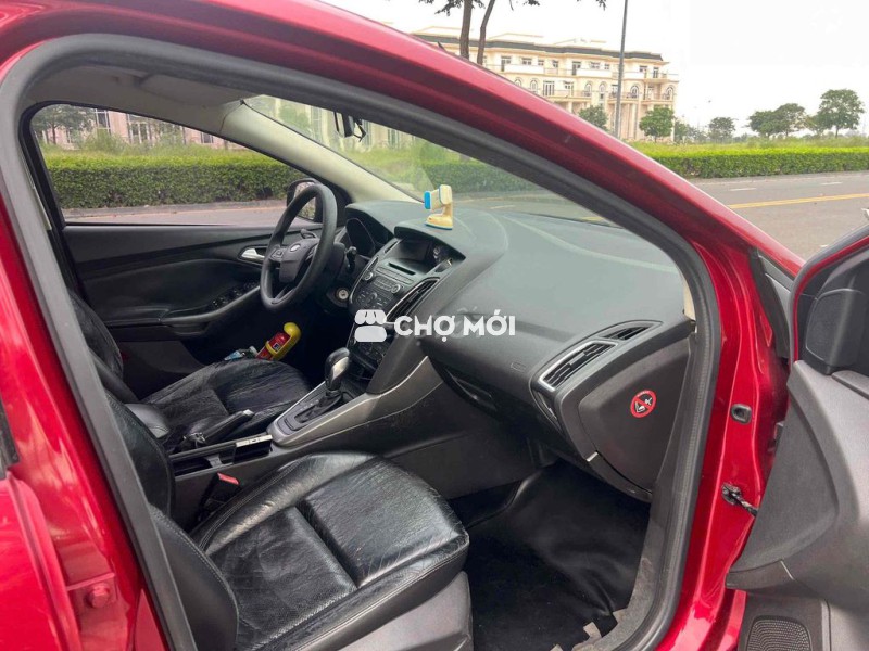 Ford Focus 1.5 Tự động Đỏ