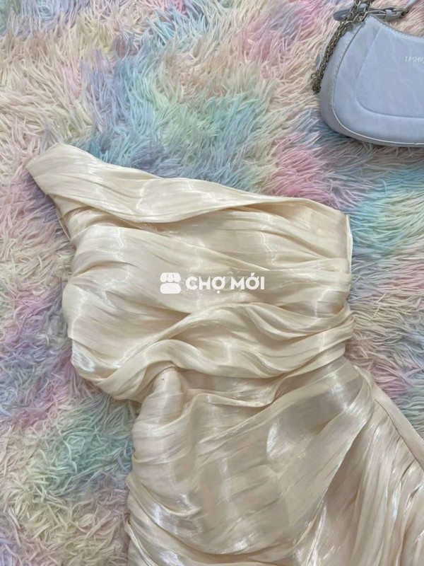 Đầm dự tiệc nữ lụa kem thanh lịch