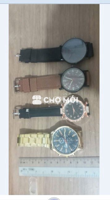 Nguyên mớ xác đồng hồ hết pin chỉ 64K