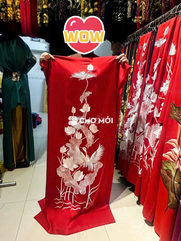 Vải áo dài cưới Nữ Lụa Đỏ thêu Sen hạc Mới 100%