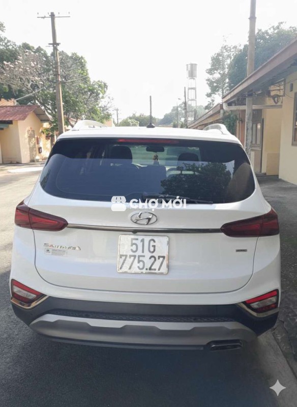 Santafe model 2019 máy xăng 2 cầu