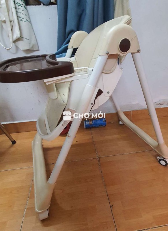 Ghế ăn dặm V-BABY Nhựa Kem, Nâu