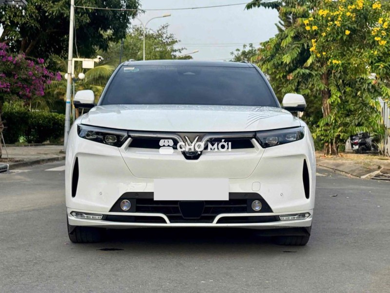 VF9 PLUS 25 - TRANG BỊ HƠN 100tr TIỀN PK