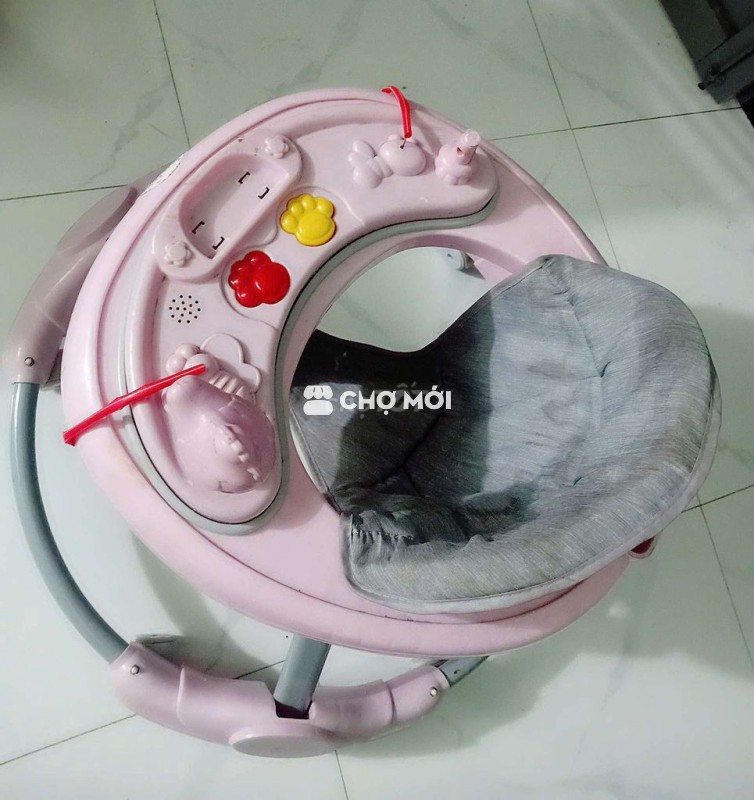 Xe tập đi Nhựa, Vải màu Hồng