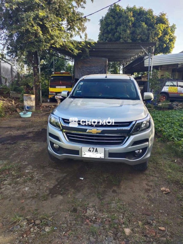 Chevrolet Trailblazer 7 chỗ Bạc