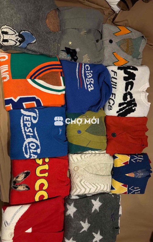 Áo len cả nam và nữ nhiều màu