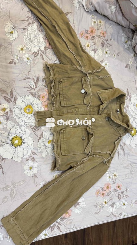 Áo khoác Jean nữ Nâu be size S/M/L