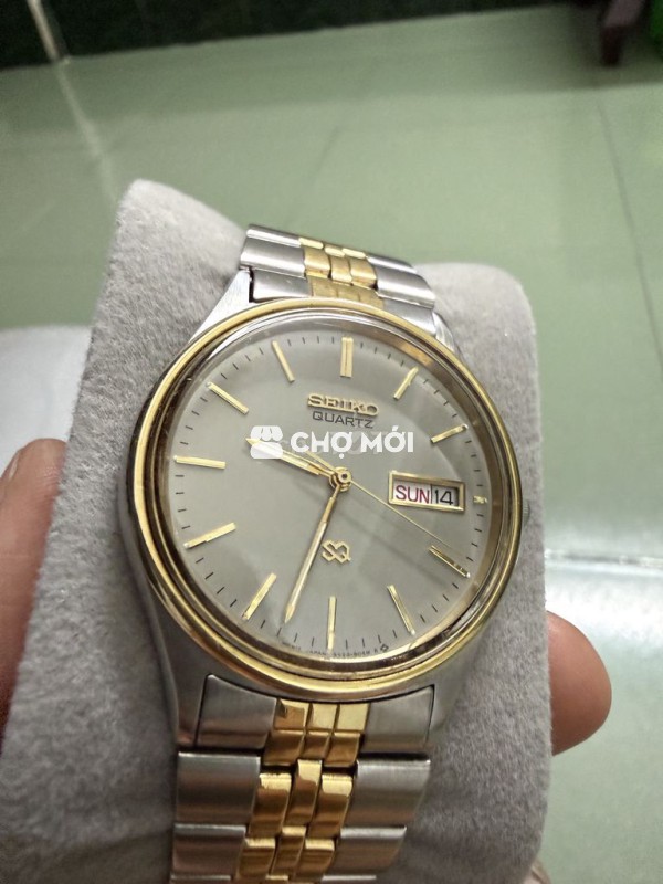 Đồng hồ đeo tay Seiko SQ 5Y23-8040