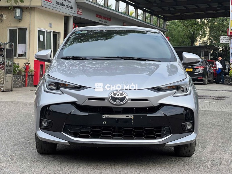 Toyota Vios E-CVT Bạc 24.000 km