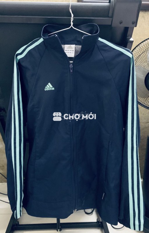 Áo khoác Adidas chính hãng 100%. Mới 98%. size S