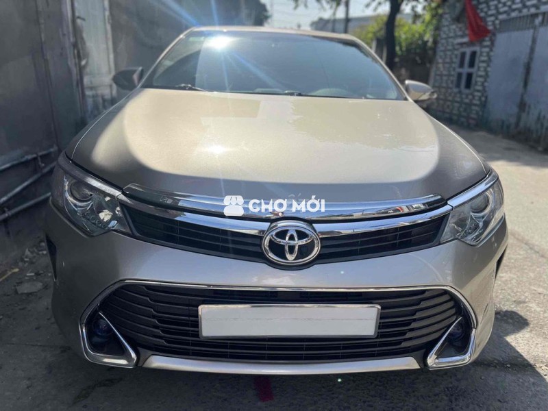 Toyota Camry 2016 2.5Q Vàng cát