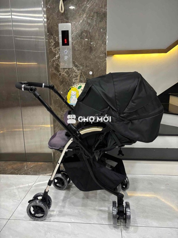 Xe đẩy Combi Diaclasse A4Cas FD-600 đen tím