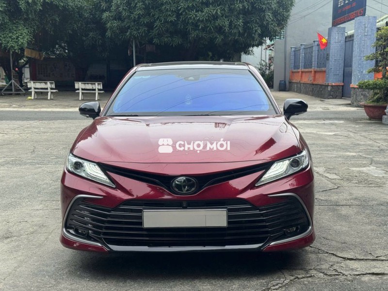 Toyota Camry 2.5Q Đỏ cực mới