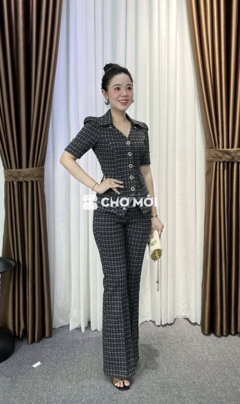 Bộ vest công sở Nữ Vải thun Kẻ caro size XL