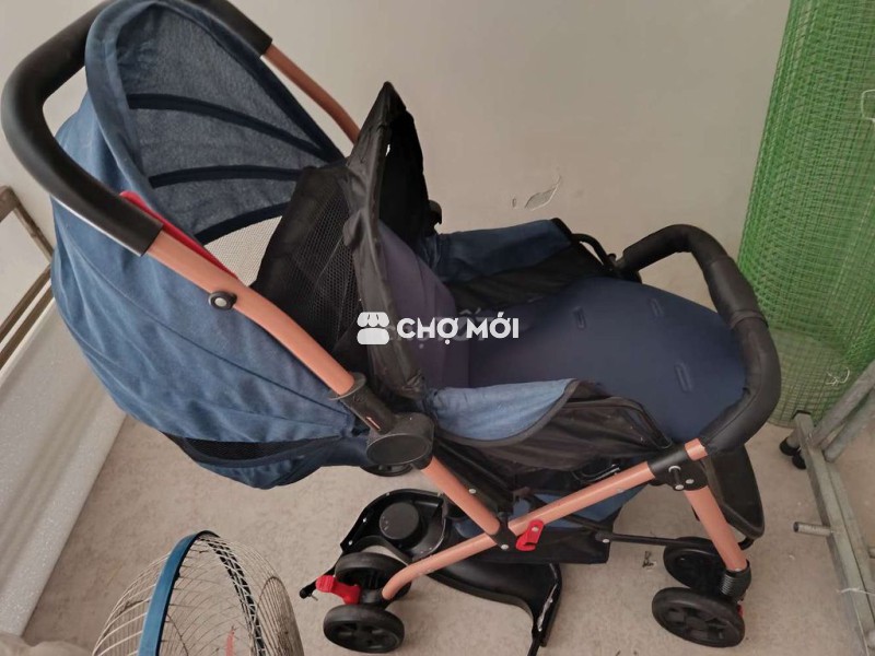 Bán xe em bé gấp gọn như hình