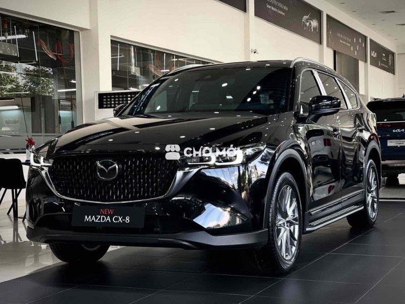 Mazda CX-8 giảm tiền mặt + Tặng BH thân vỏ 1 năm
