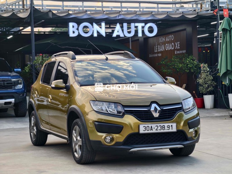 Reult Sandero 2016 màu vàng chanh