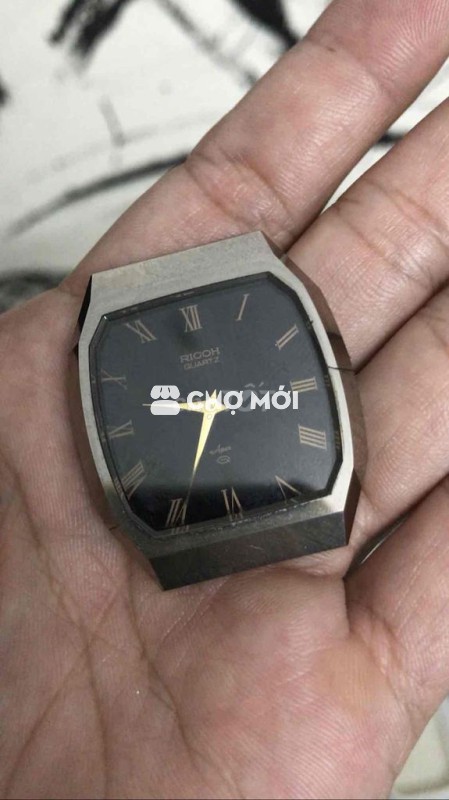 Đồng hồ Ricoh tank đá (bể vỏ đá) 33x40mm
