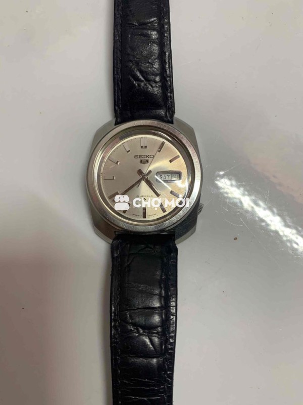 đồng hồ cơ tự động