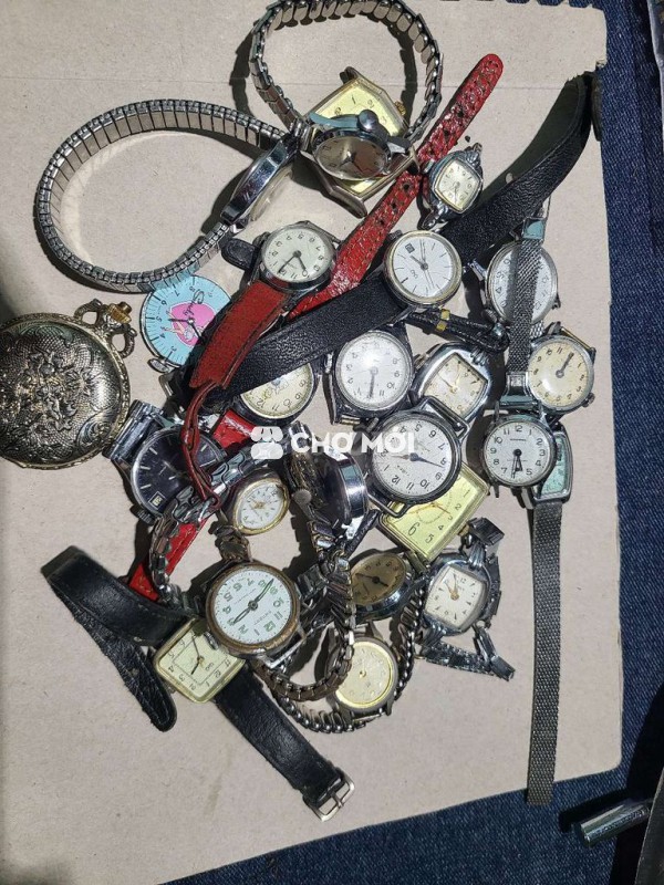 Lô đồng hồ cơ cót tự xử