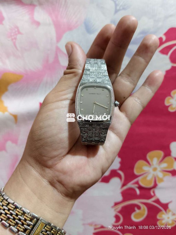 Đồng hồ Audemars Piguet hoa văn