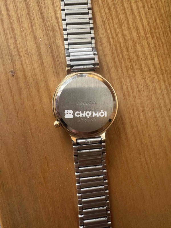 Đồng hồ kim loại Vàng Bạc