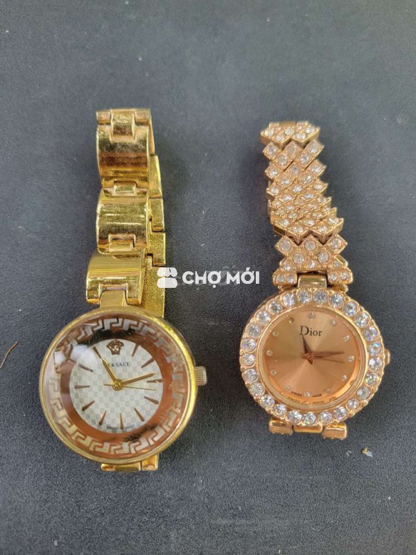 Đồng hồ đeo tay Nữa