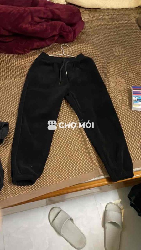 Quần thể thao nỉ đen size L